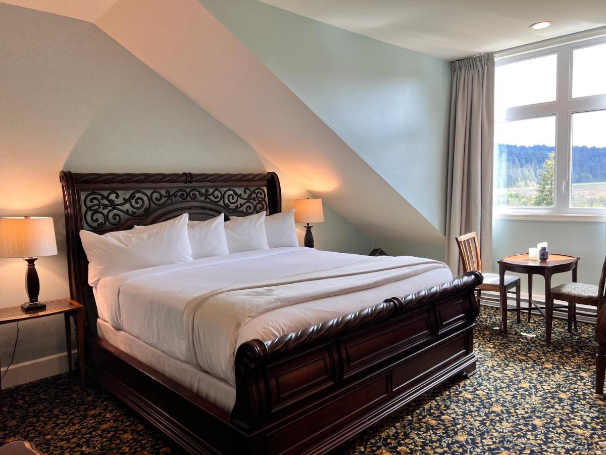 Woodstone Manor Inc. 호텔 Sturdies Bay 외부 사진