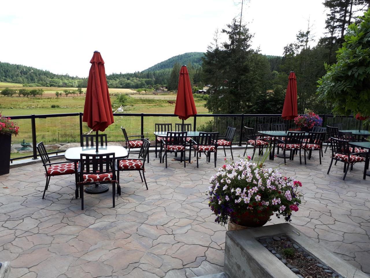 Woodstone Manor Inc. 호텔 Sturdies Bay 외부 사진