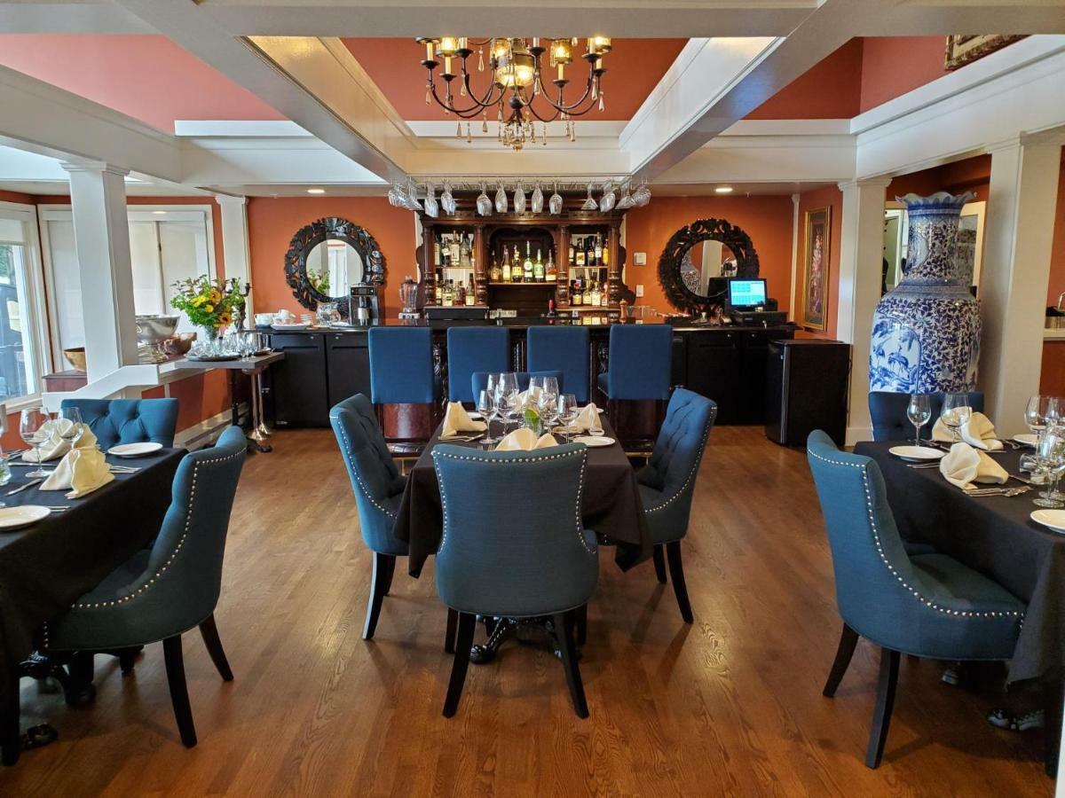 Woodstone Manor Inc. 호텔 Sturdies Bay 외부 사진